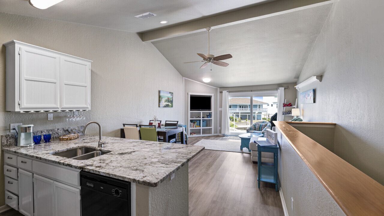 Photo of Kitchen in City-by-the Sea