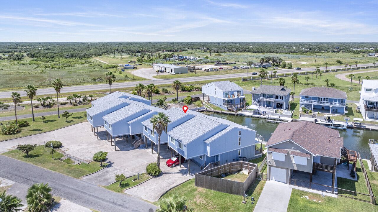 Photo of Outdoor in City-by-the Sea