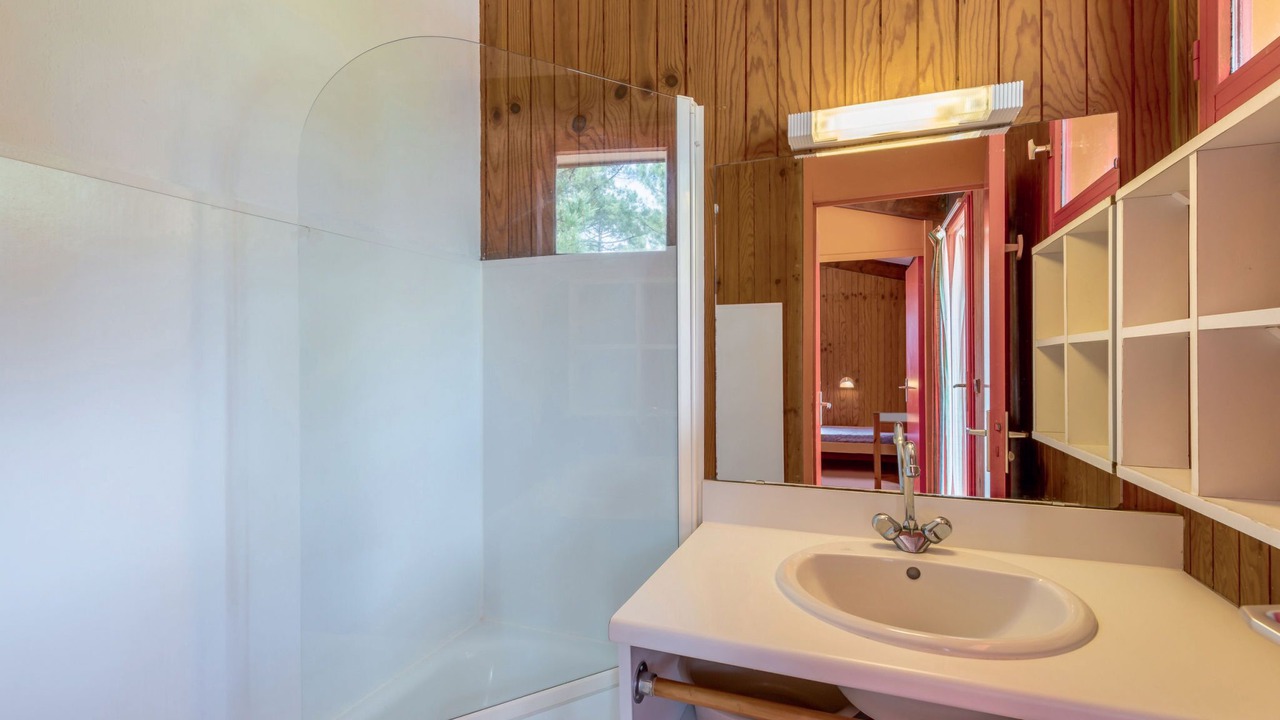 Photo of Bathroom in Maubuisson