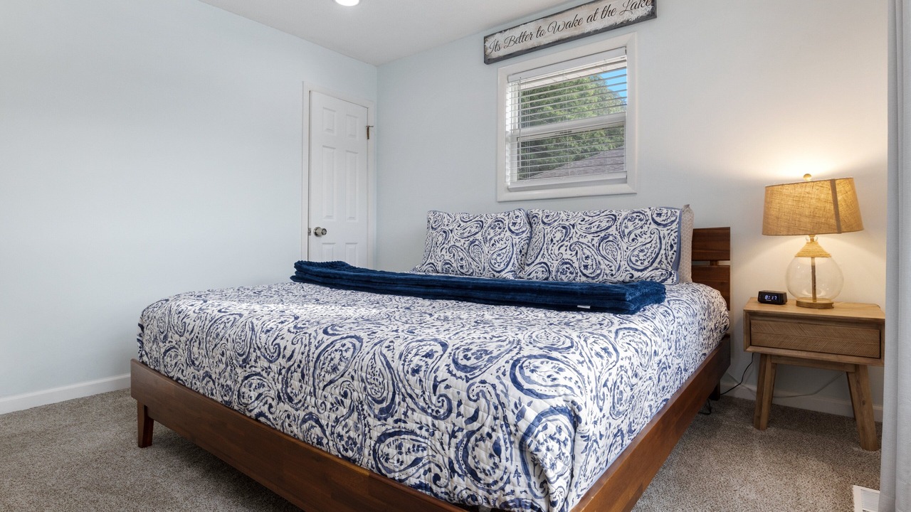 Photo of Bedroom in Linn Creek
