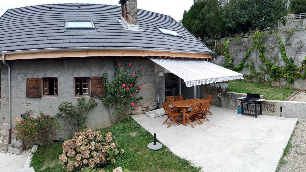 Photo of Outdoor in Aiton