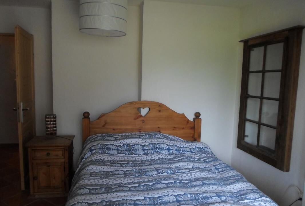 Photo of Bedroom in Aiton