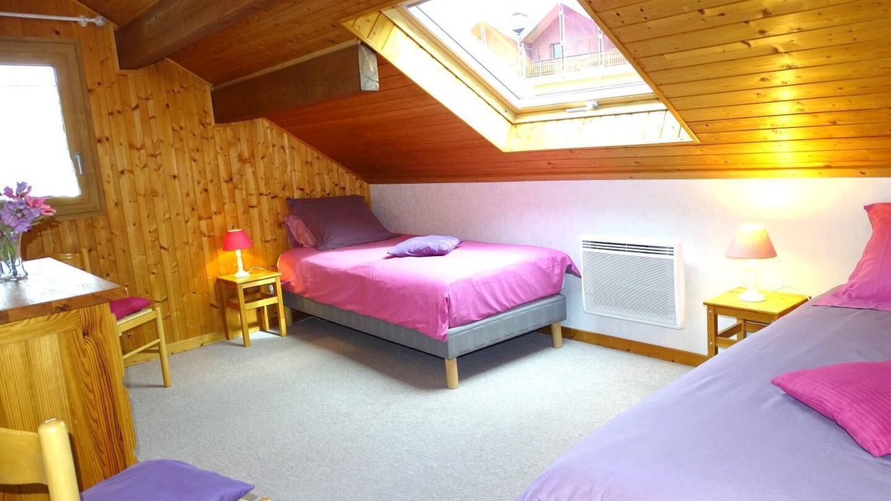 Photo of Bedroom in Albiez-Montrond