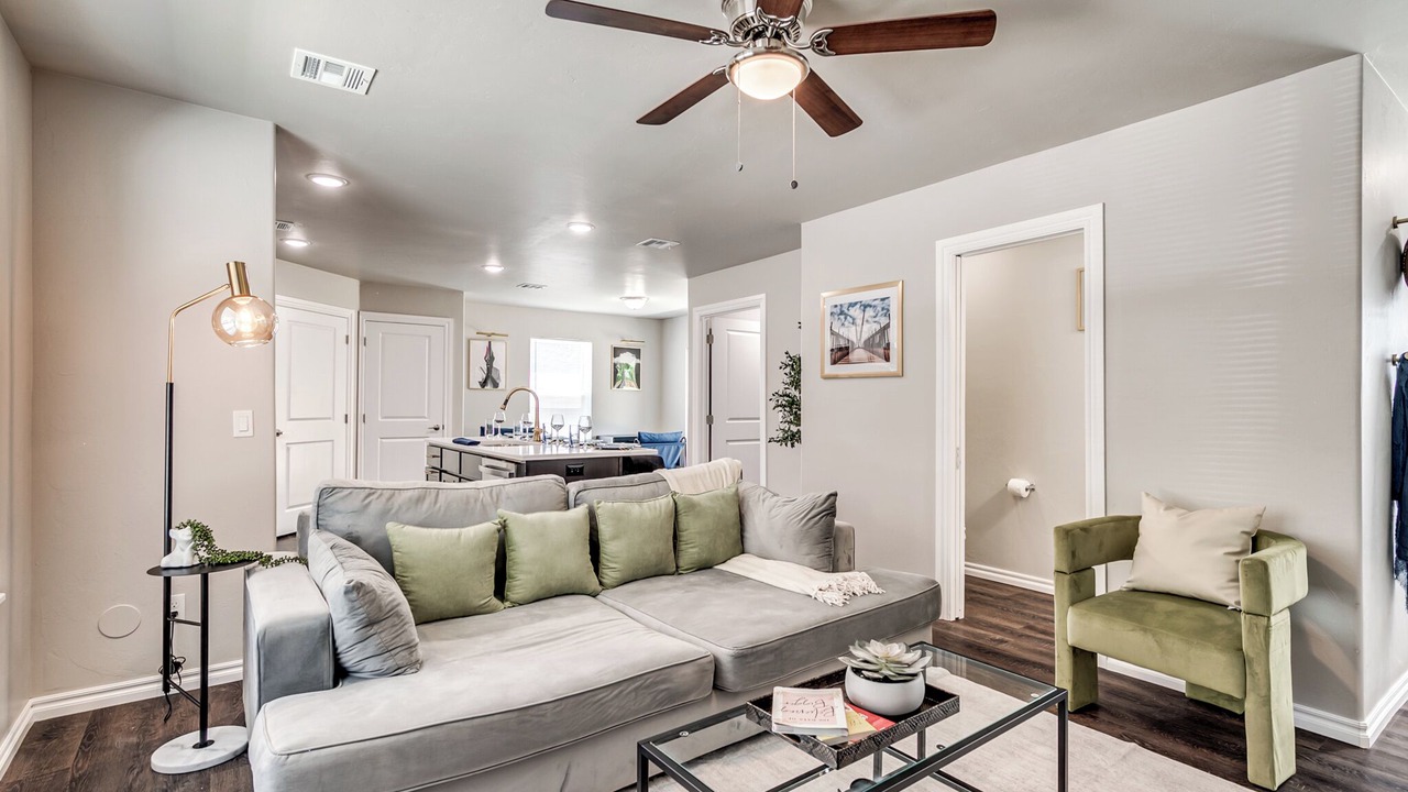 Photo of Livingroom in Central Oklahoma City