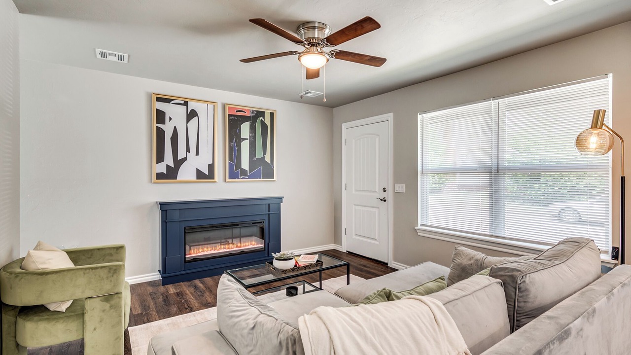 Photo of Livingroom in Central Oklahoma City