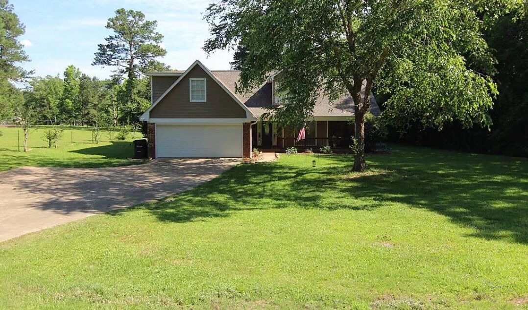 Photo of Outdoor in Fortson