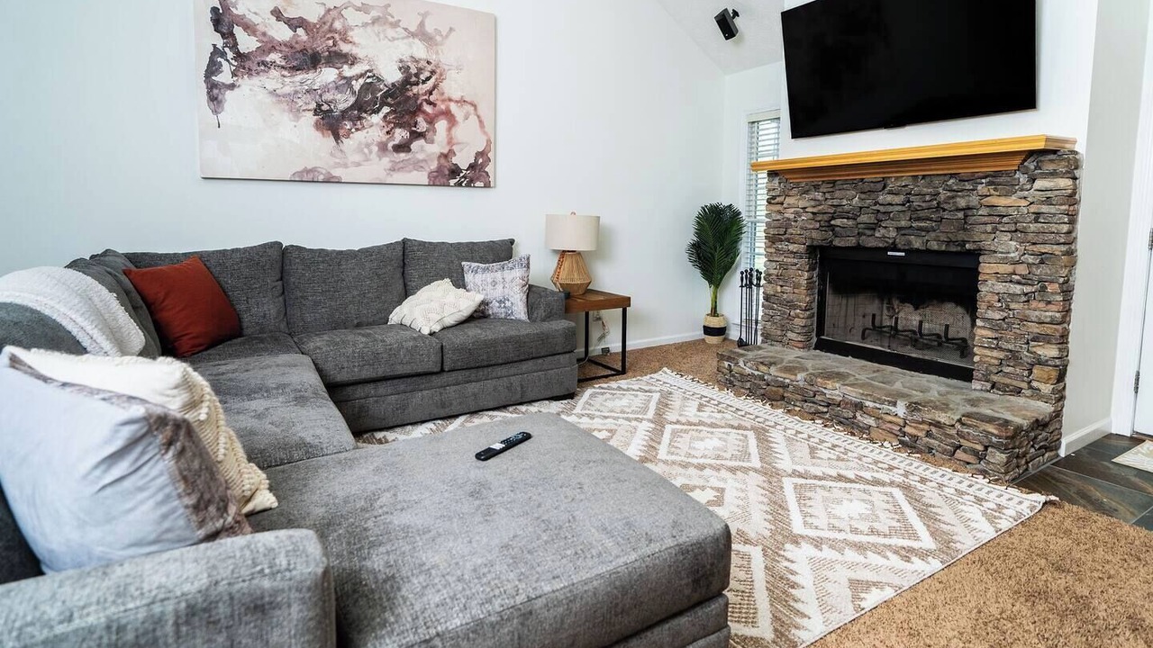 Photo of Livingroom in Fortson