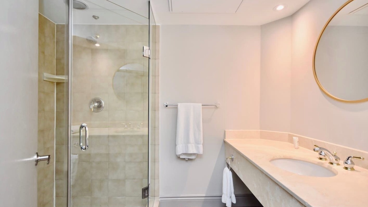 Photo of Bathroom in Oro-Medonte