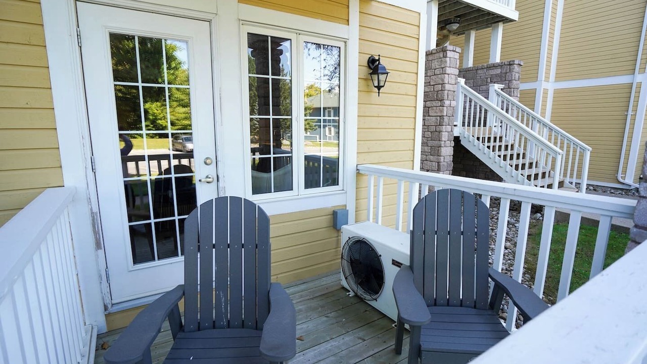 Photo of Patio Balcony in Oro-Medonte