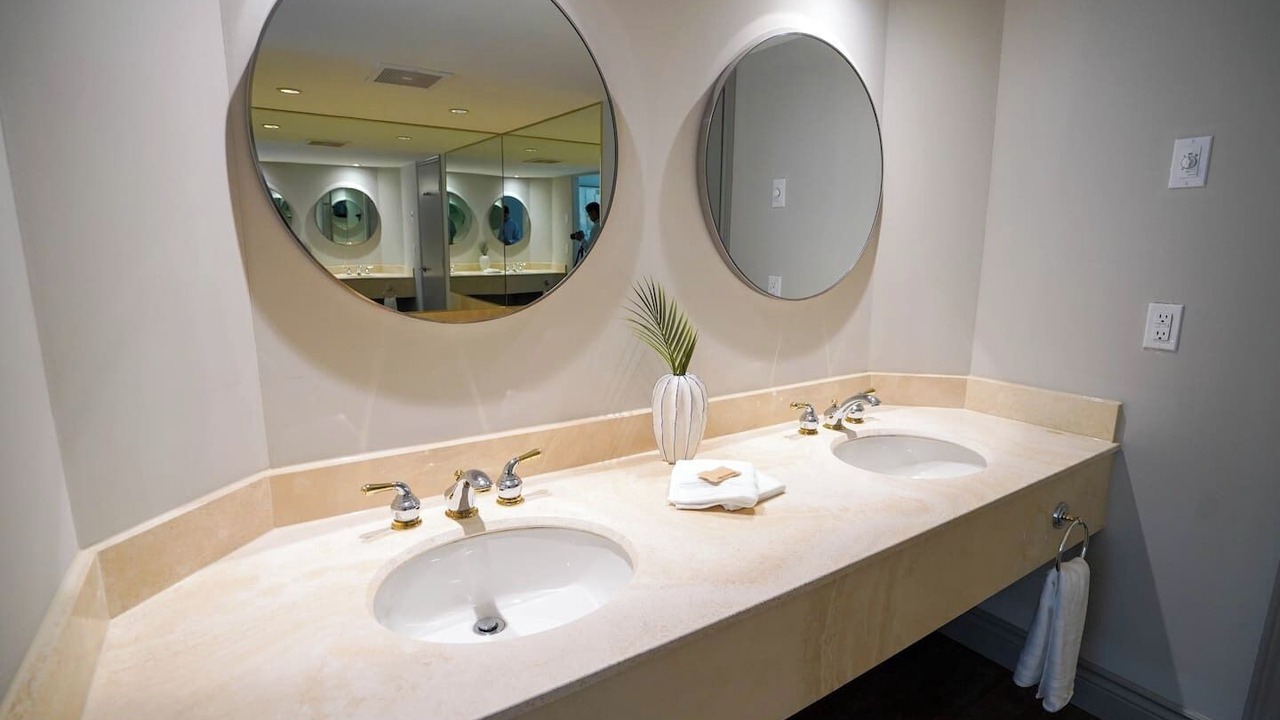 Photo of Bathroom in Oro-Medonte