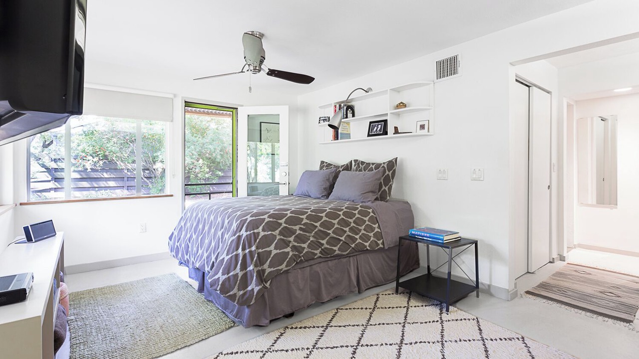Photo of Bedroom in Barton Hills