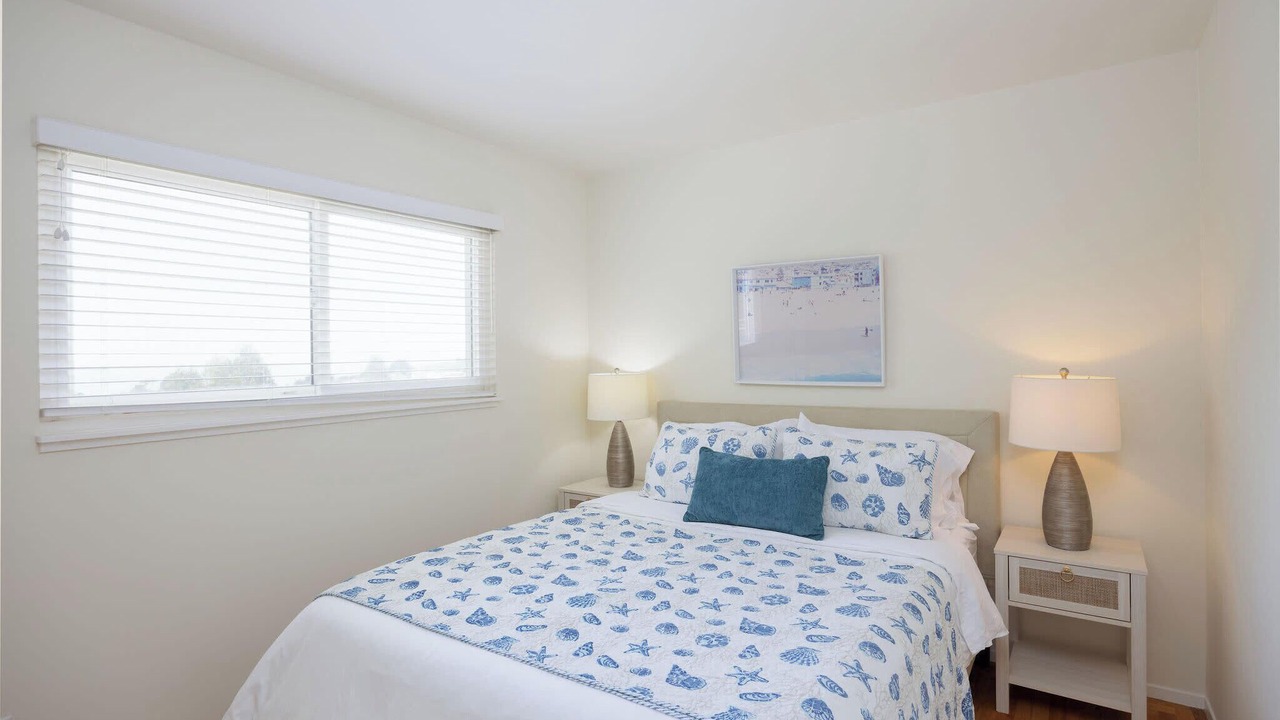 Photo of Bedroom in Linda Mar