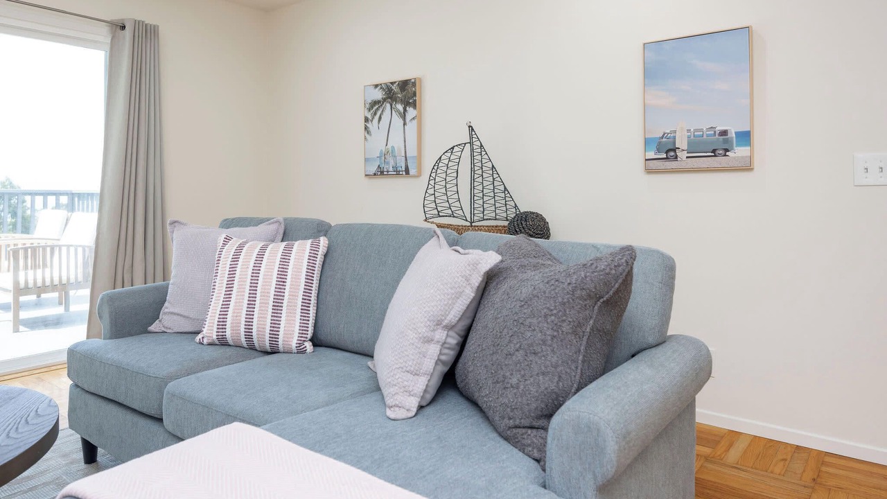Photo of Livingroom in Linda Mar