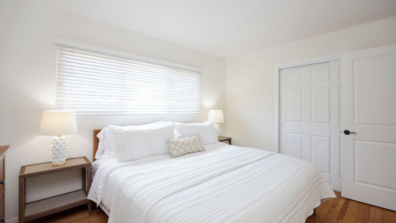 Photo of Bedroom in Linda Mar