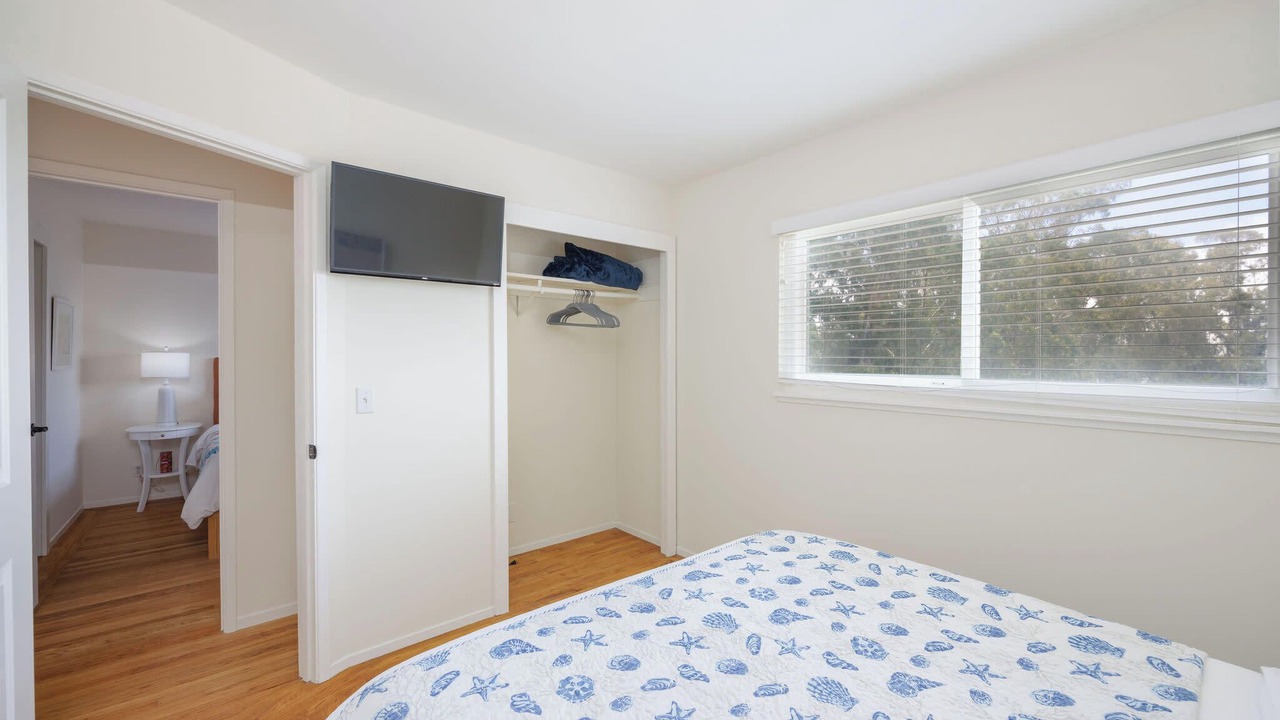 Photo of Bedroom in Linda Mar