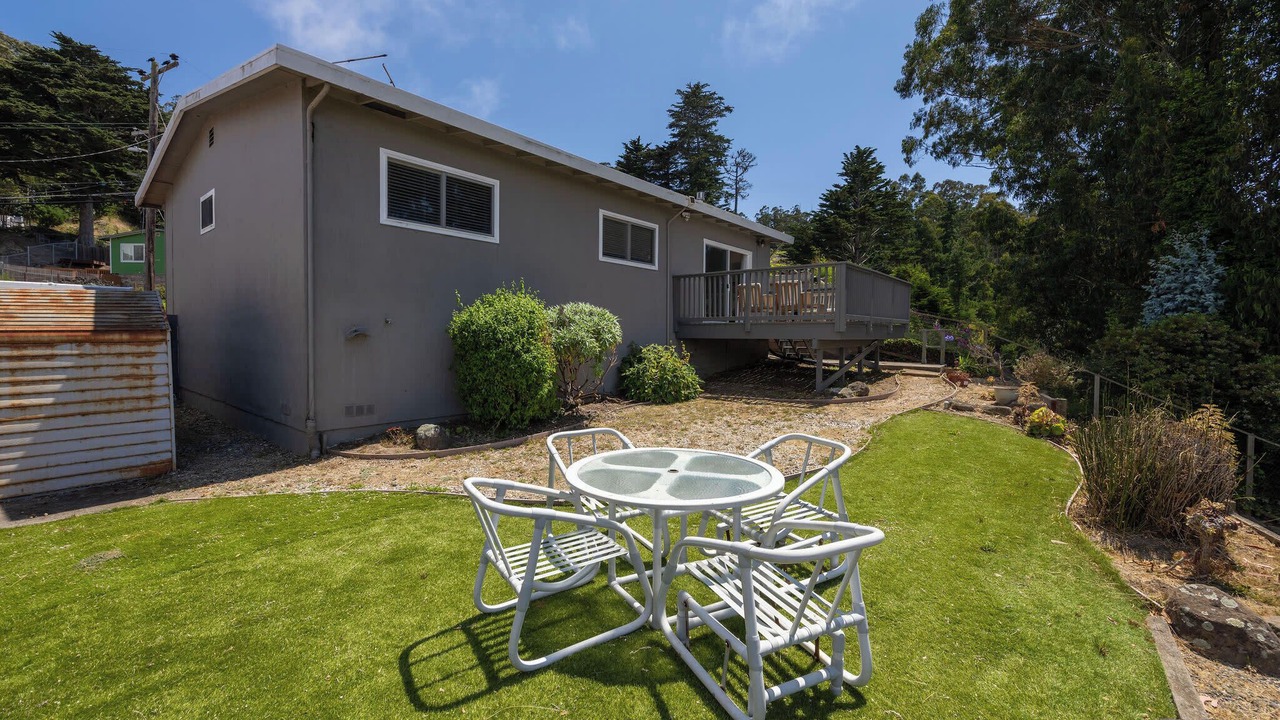 Photo of Outdoor in Linda Mar
