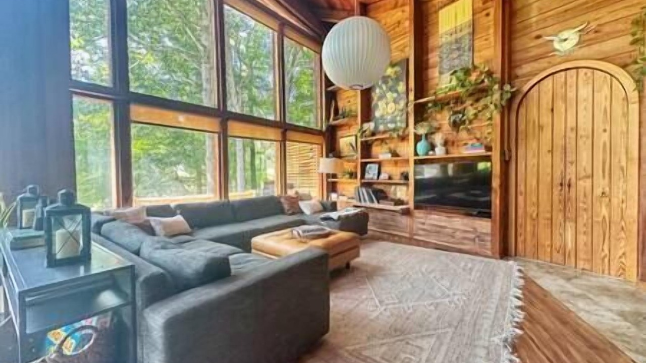 Photo of Livingroom in Parthenon