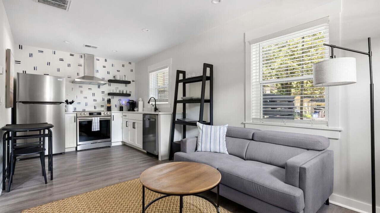 Photo of Livingroom in North Charleston