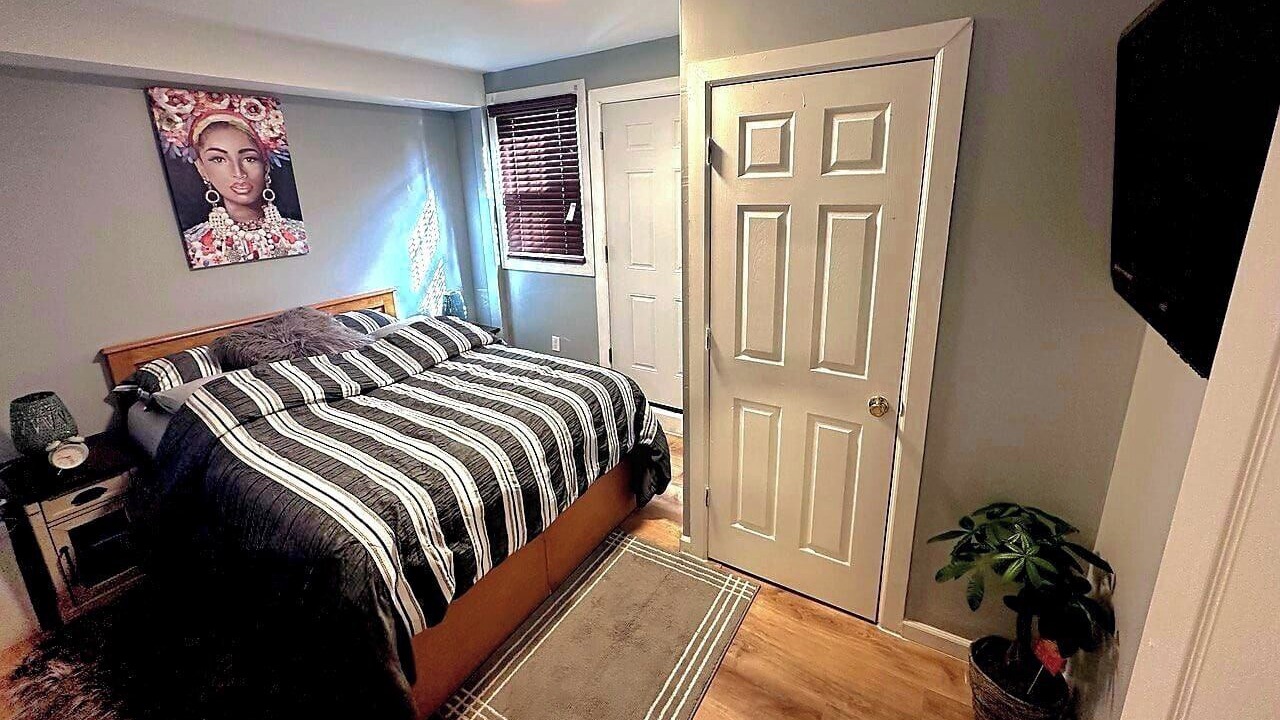 Photo of Bedroom in Newark