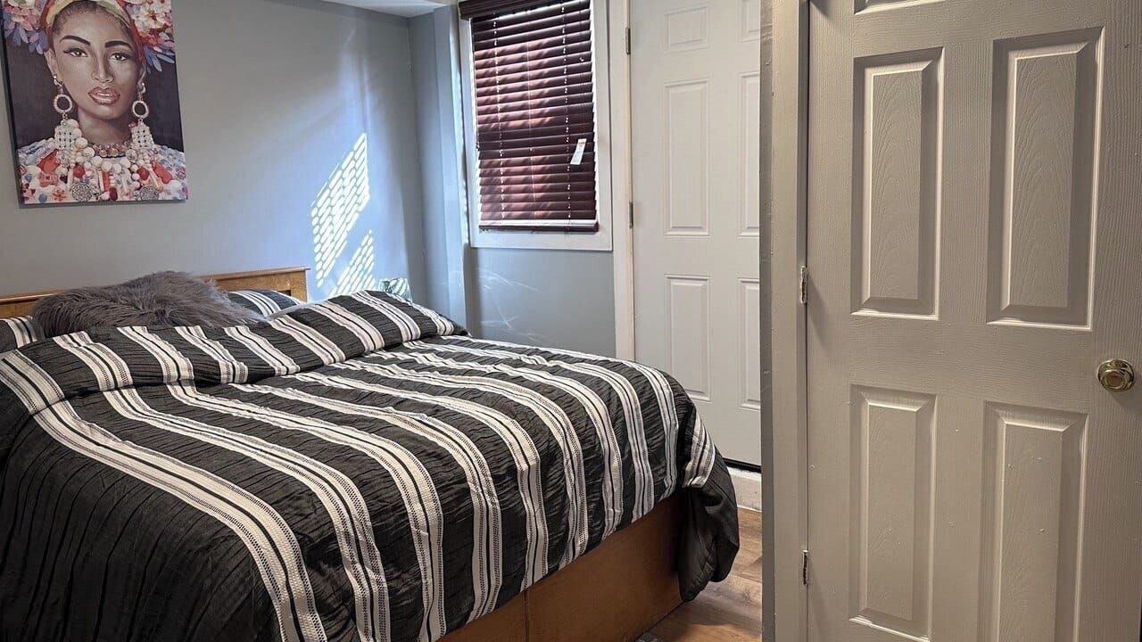 Photo of Bedroom in Newark