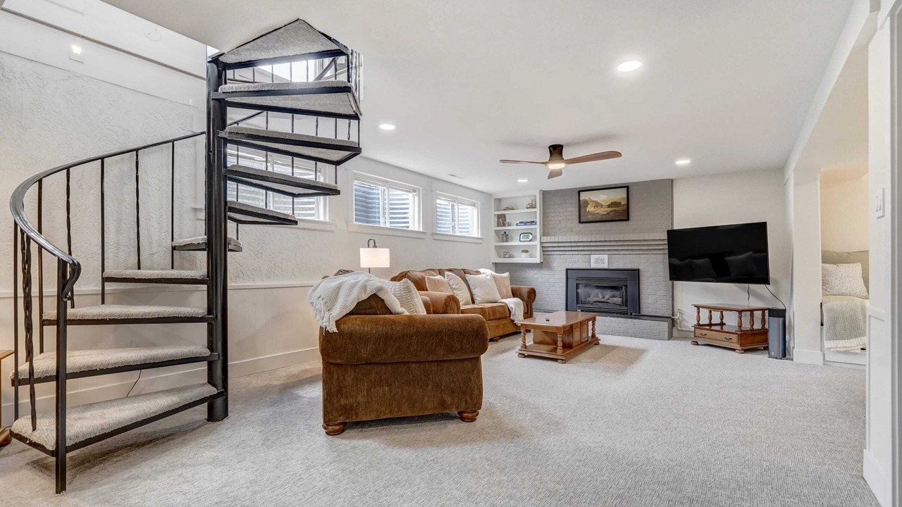 Photo of Livingroom in Northeast Colorado Springs