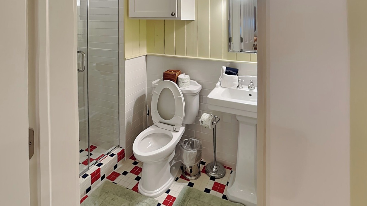 Photo of Bathroom in Beachside Village