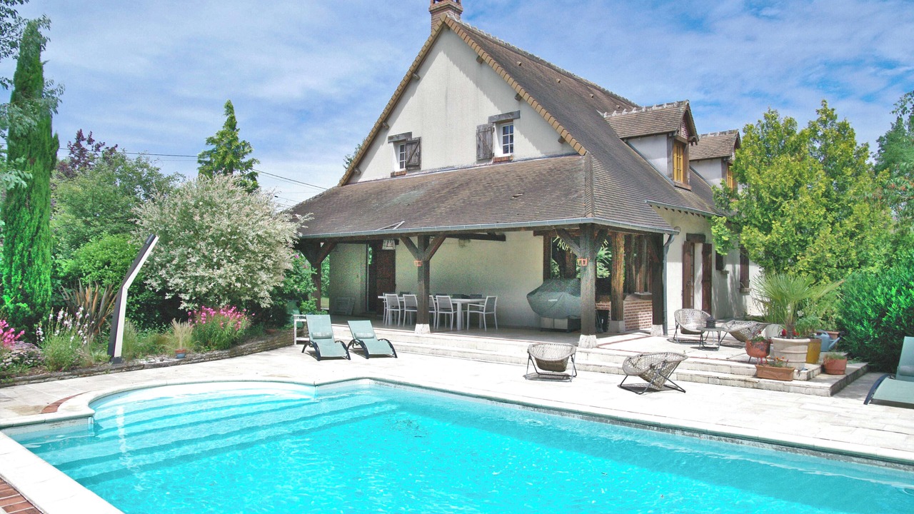 Photo of Others in Cellettes