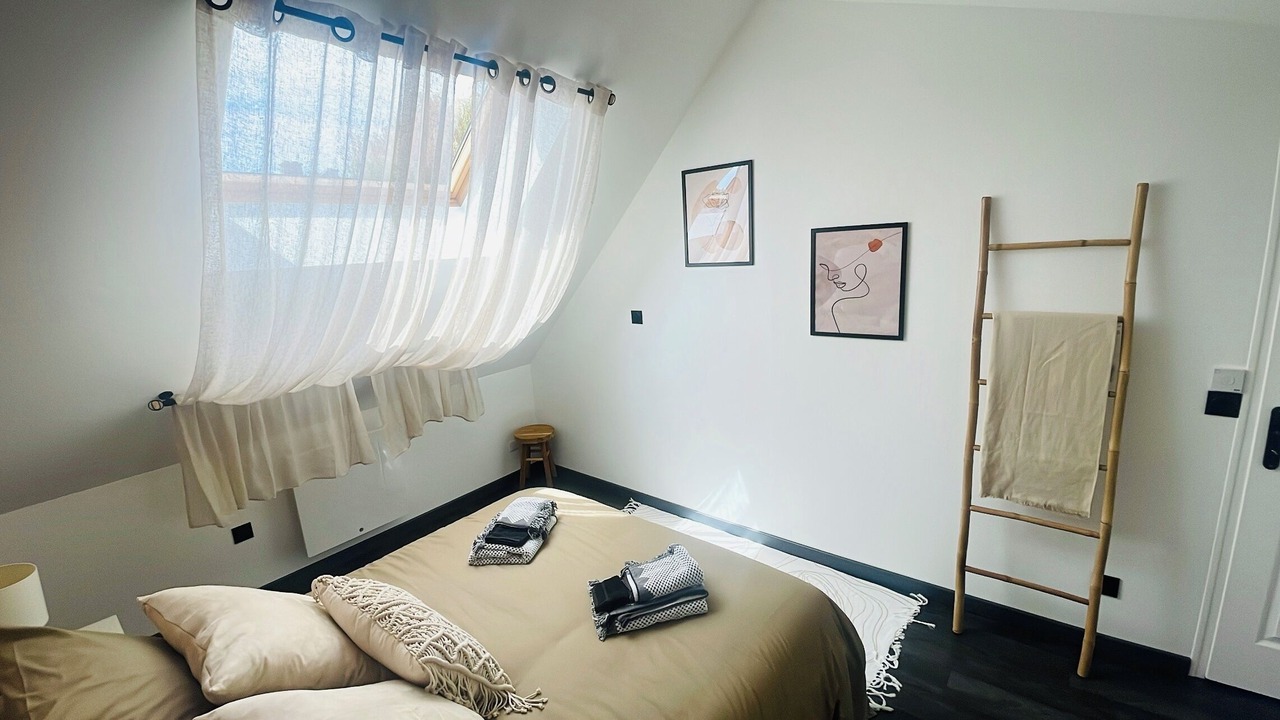 Photo of Bedroom in Cumieres