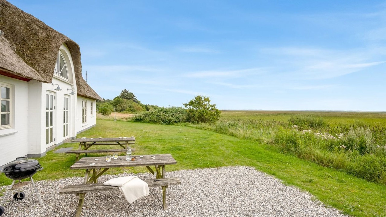 Photo of Others in Vemb