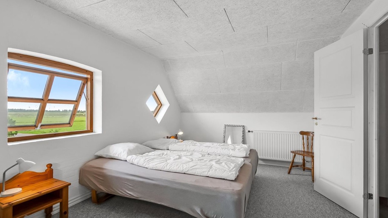 Photo of Others in Vemb