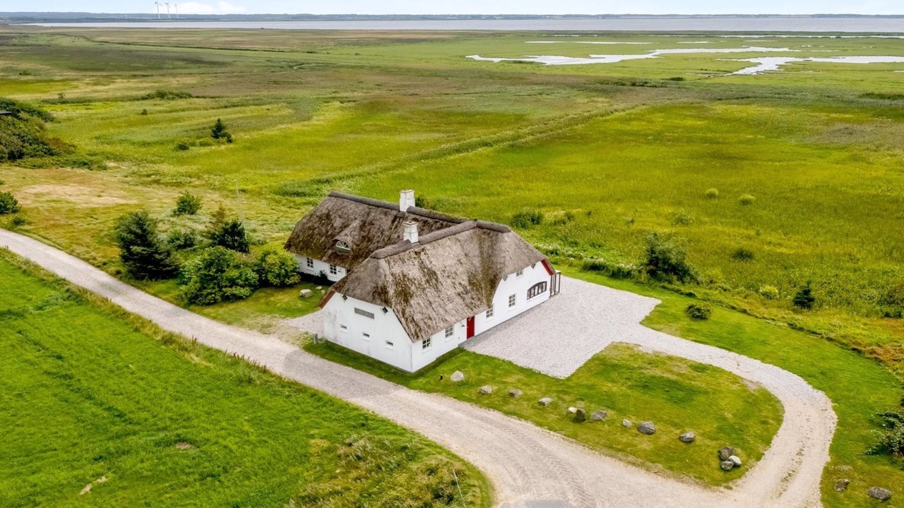 Photo of Others in Vemb