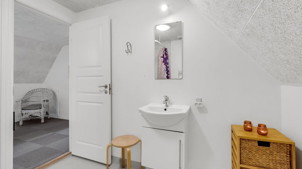 Photo of Bathroom in Vemb