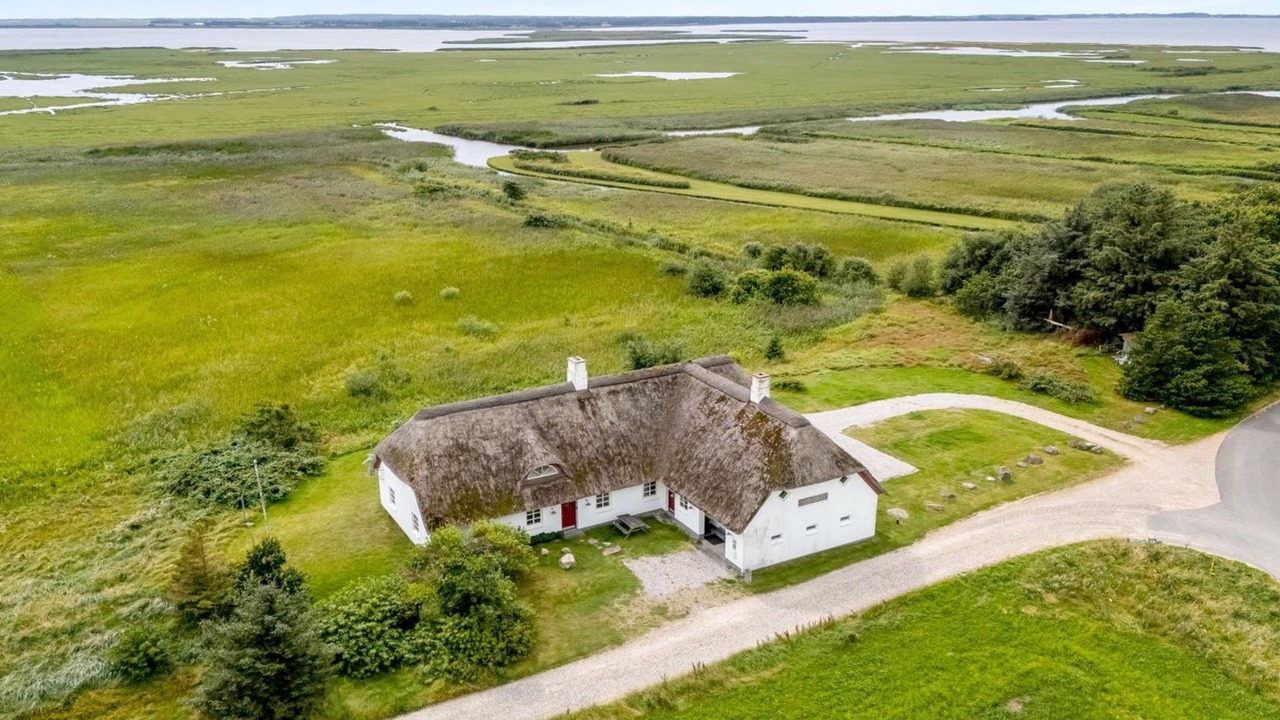 Photo of Others in Vemb