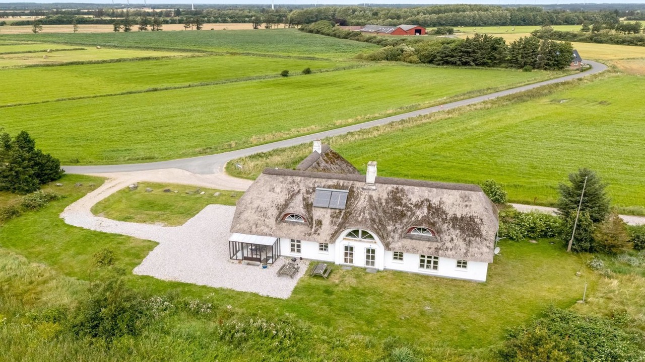 Photo of Others in Vemb