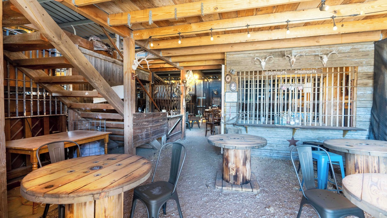 Photo of Outdoor in Early