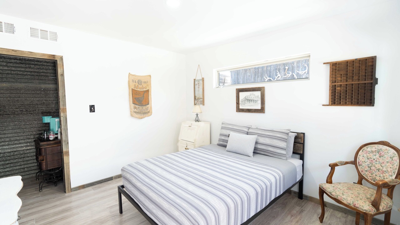 Photo of Bedroom in Early