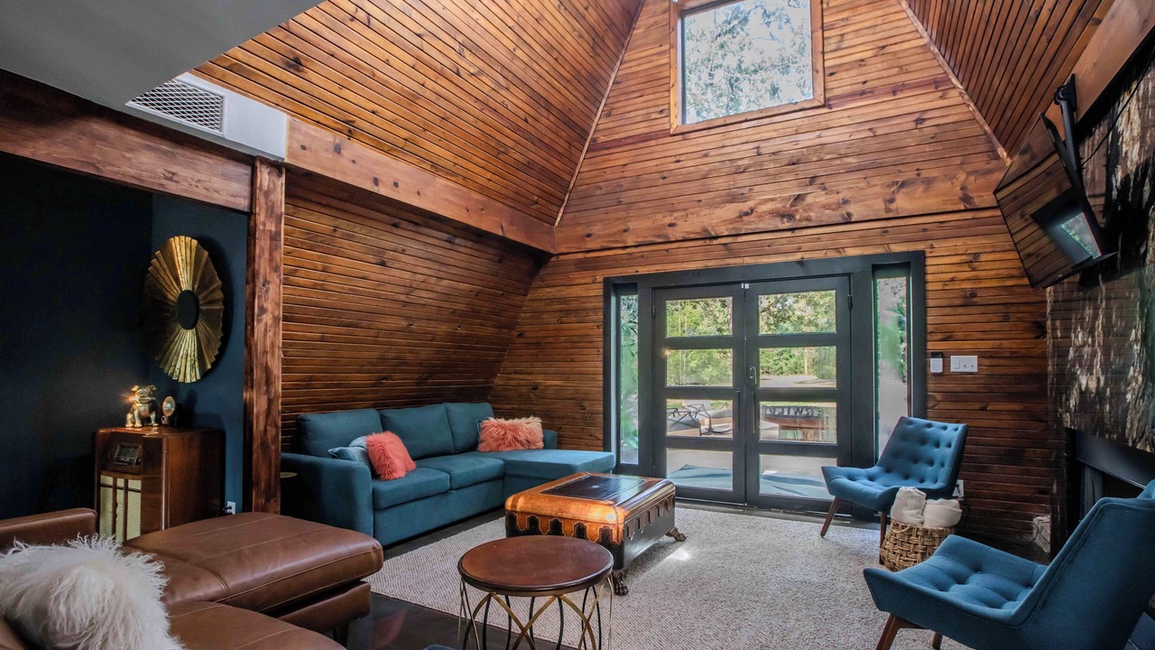 Photo of Livingroom in College Station