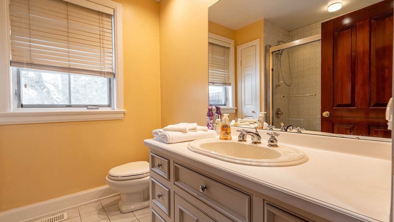 Photo of Bathroom in Lanark Highlands