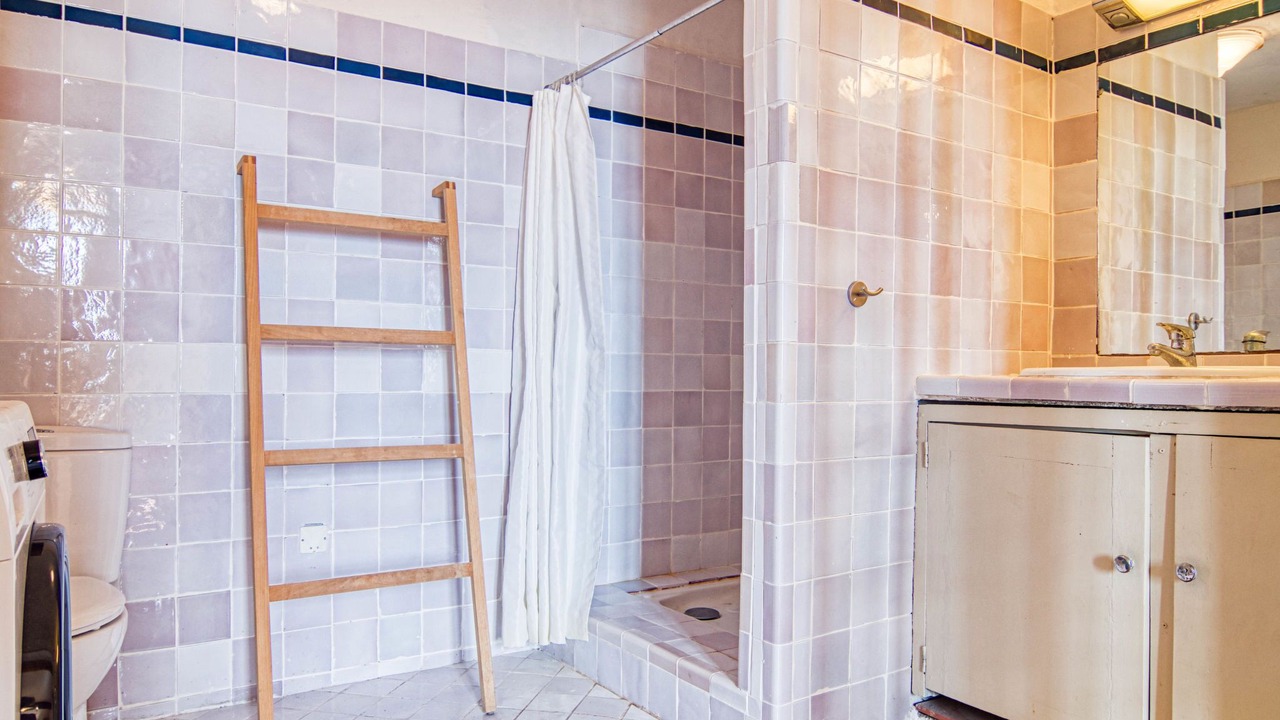 Photo of Bathroom in Tourtour