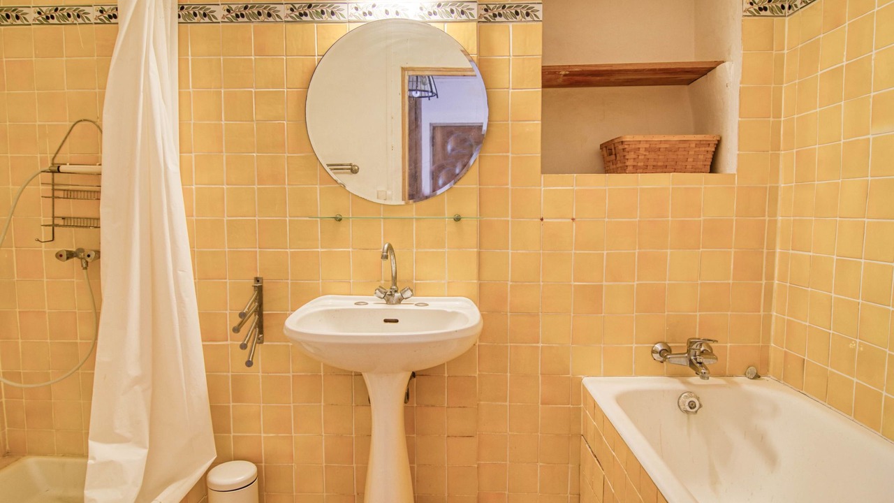 Photo of Bathroom in Tourtour