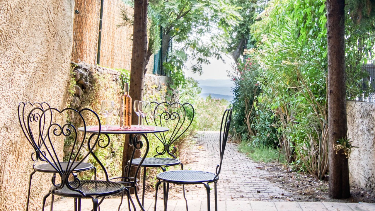 Photo of Others in Tourtour