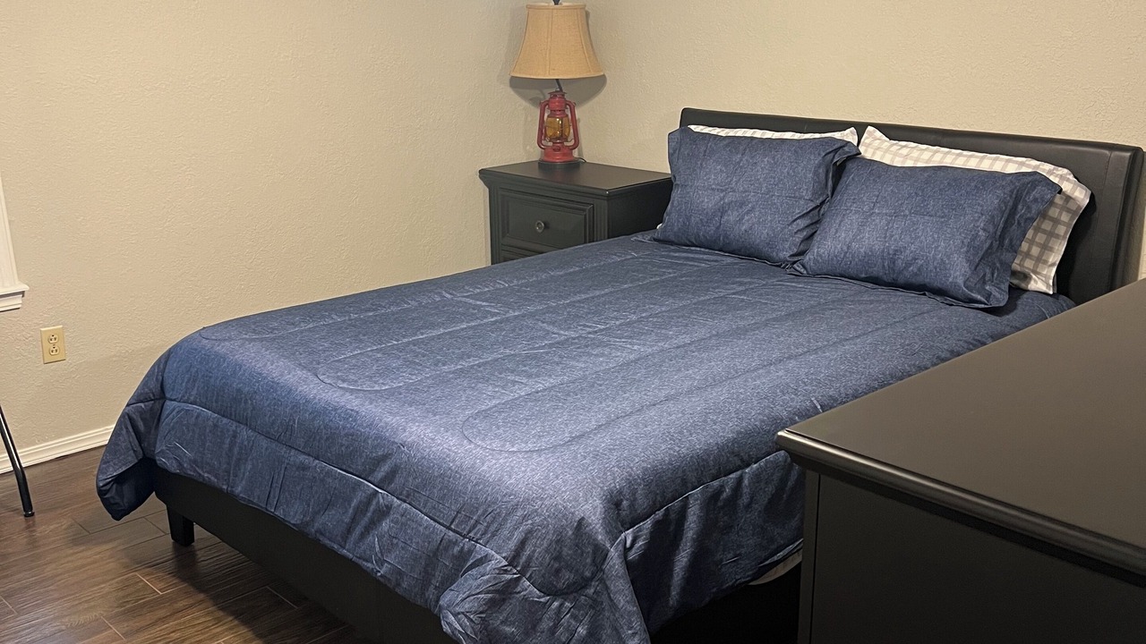 Photo of Bedroom in Cecil