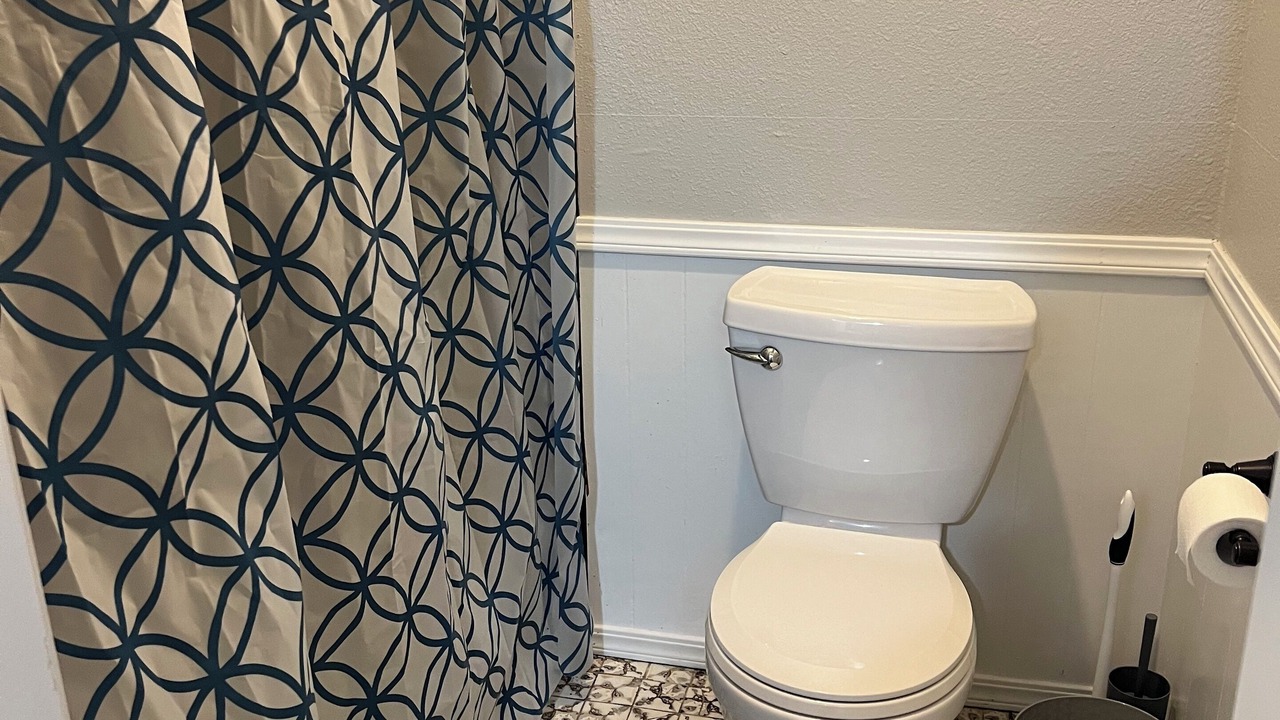 Photo of Bathroom in Cecil