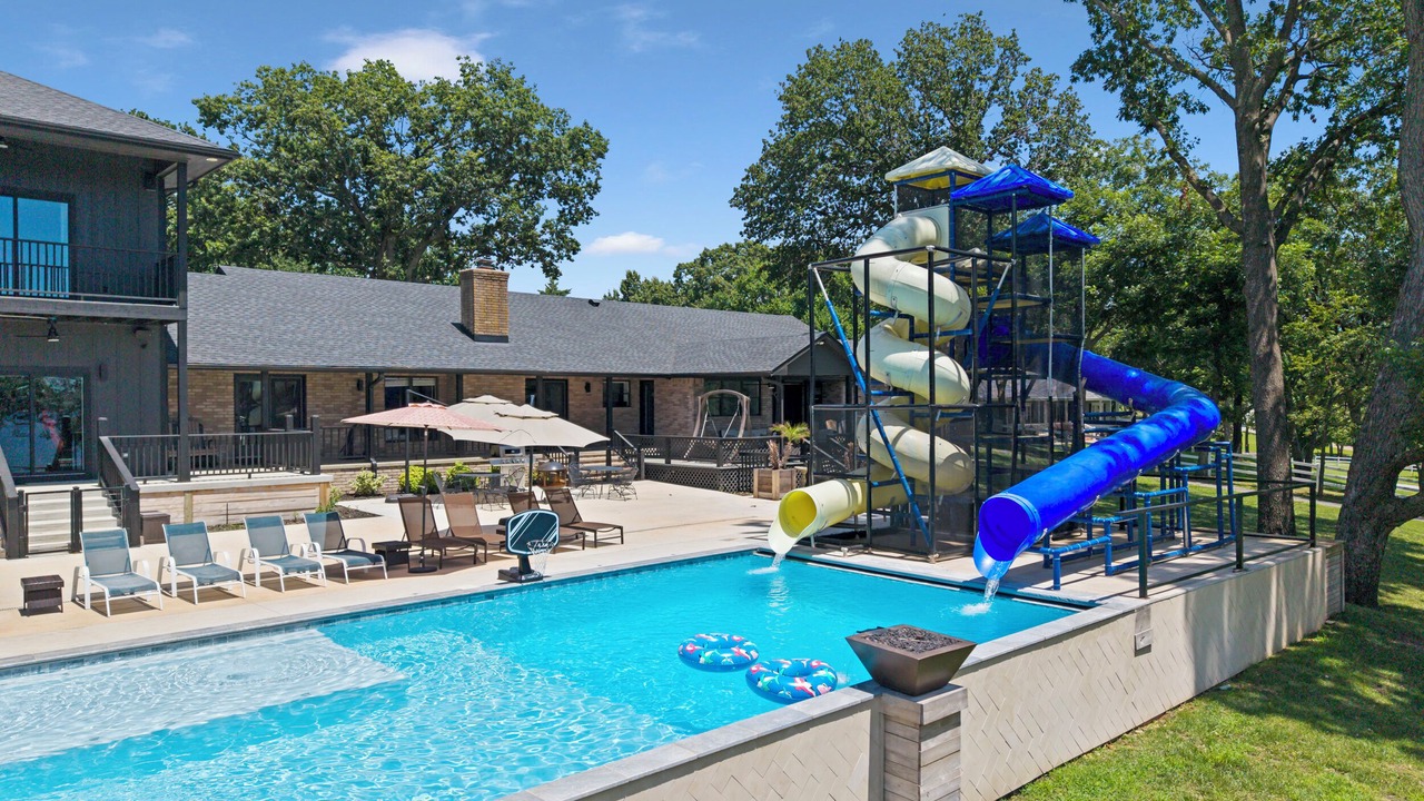 Photo of Outdoor in Grove