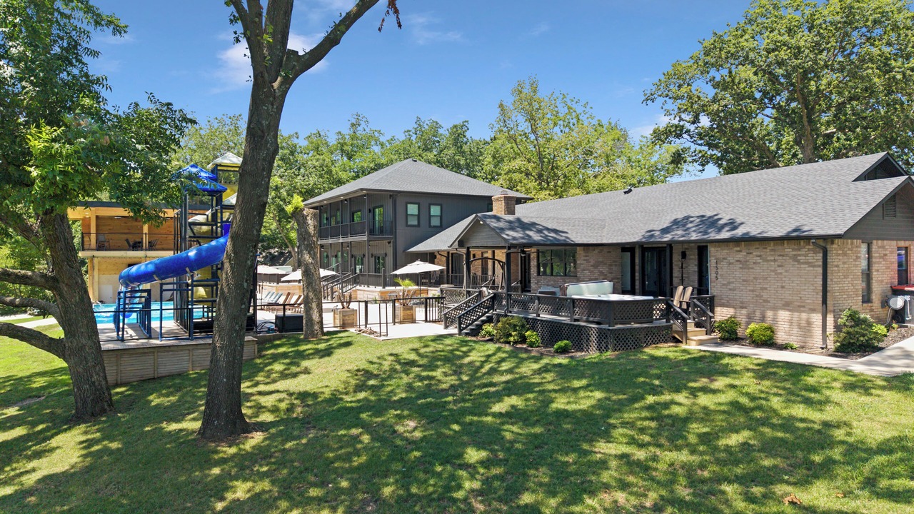 Photo of Outdoor in Grove