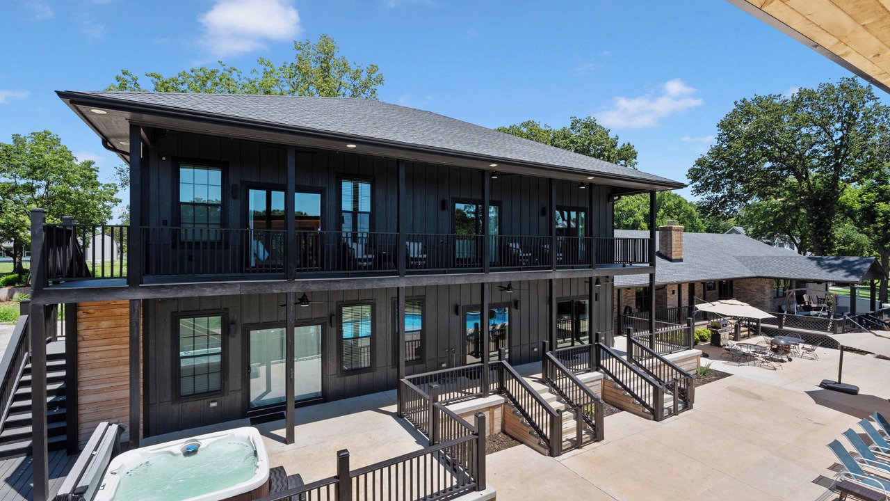 Photo of Patio Balcony in Grove
