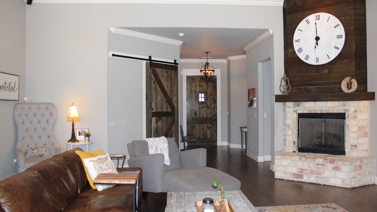 Photo of Livingroom in Farmington