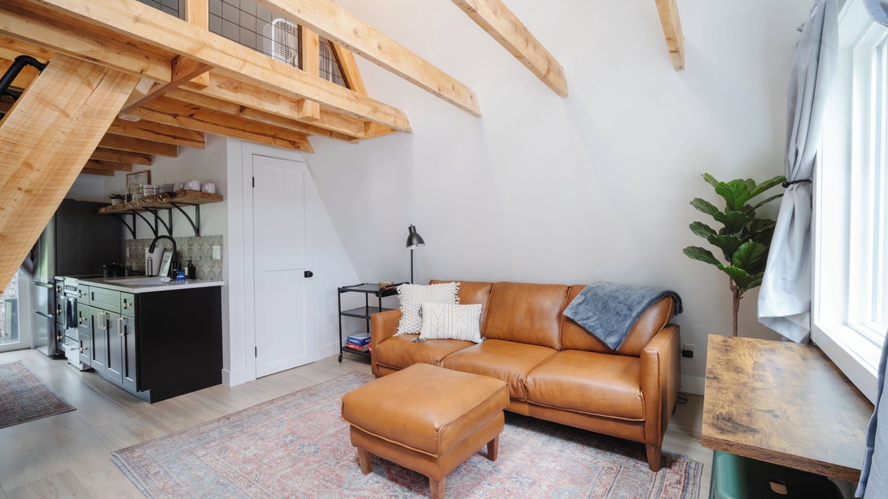 Photo of Livingroom in Divide