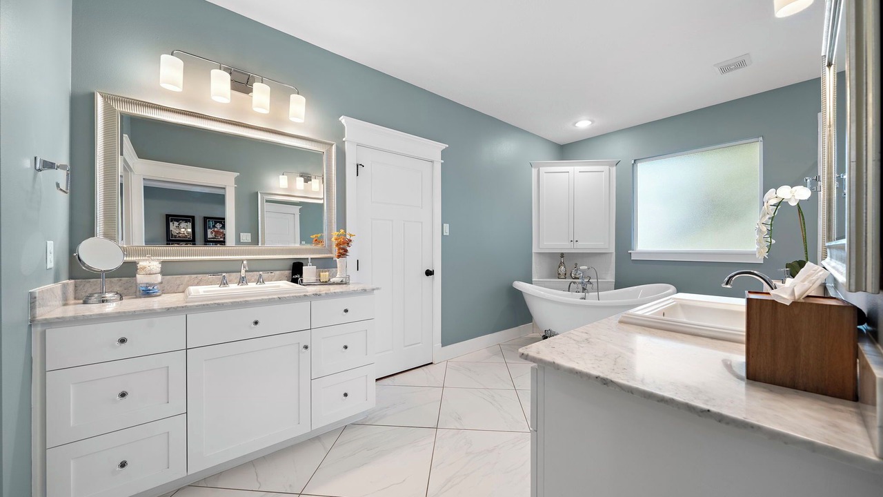 Photo of Bathroom in College Park
