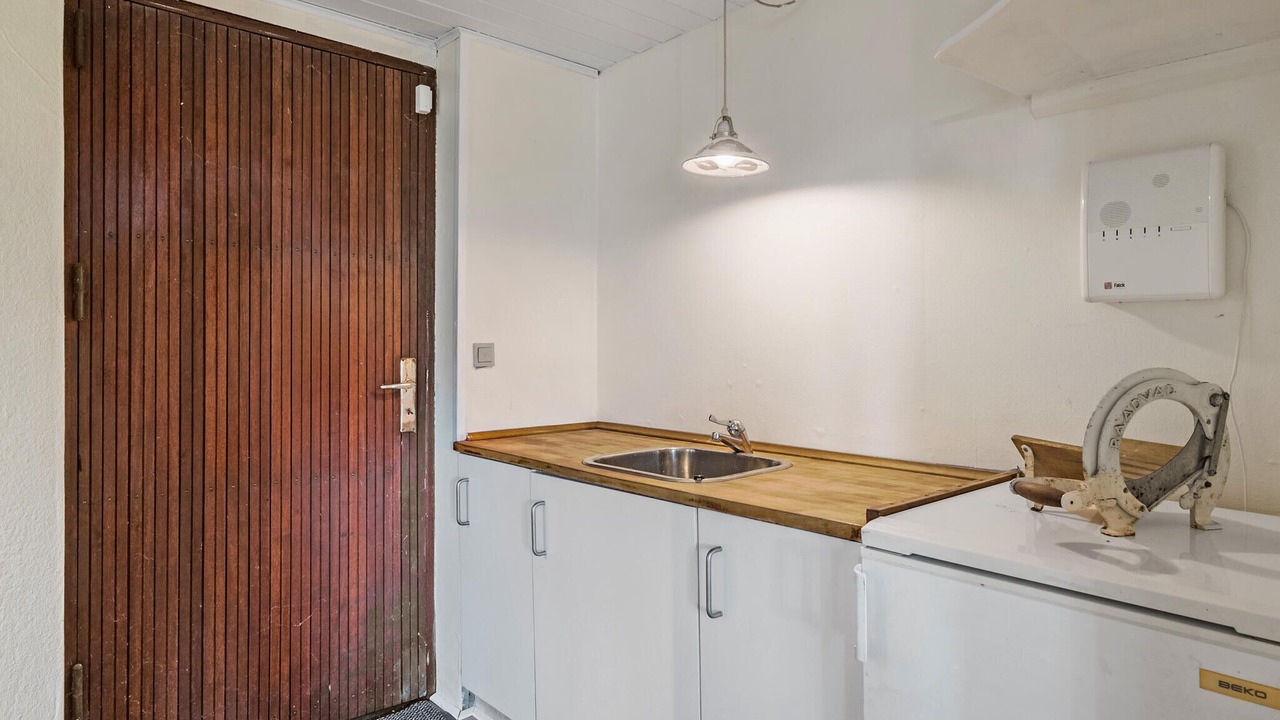 Photo of Others in Ronne